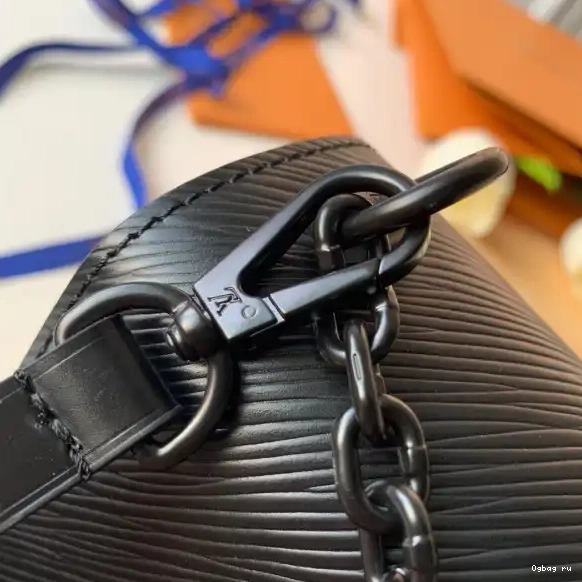 TWIST VUITTON MM LOUIS 0618